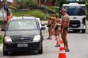 Polícia Militar realiza bloqueios no Litoral para prevenir e combater crimes na região